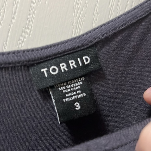 Torrid embroidered tank - Picture 3 of 6
